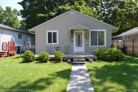 606 Lexington Ave, East Lansing, MI 48823