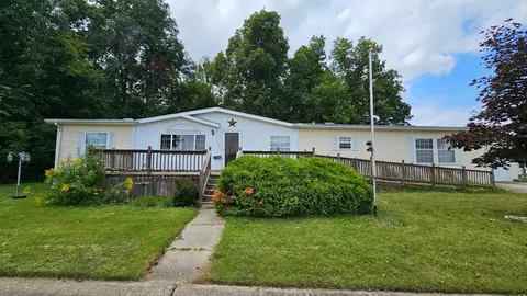 425 Chestnut Cir E, Davison, MI 48423