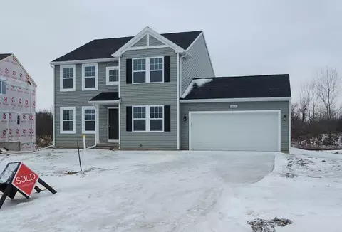 8245 Moonlight Creek Ln, Handy, MI 48836