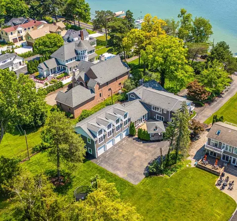 3668 Orchard Lake Rd, West Bloomfield, MI 48324