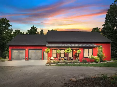 3500 Tree Tops Ln, Corwith, MI 49795