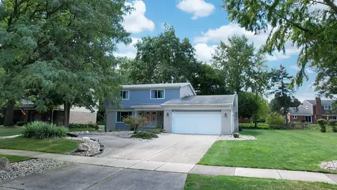 3789 Lawson Dr, Troy, MI 48084