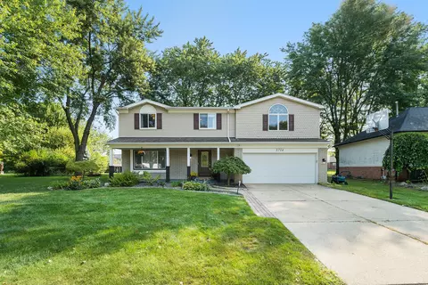 3714 Historic Dr, Troy, MI 48083