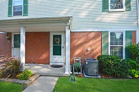 24622 Spring Ln, Harrison, MI 48045