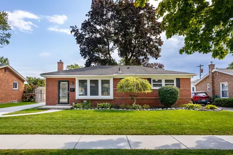 35453 Parkdale St, Livonia, MI 48150