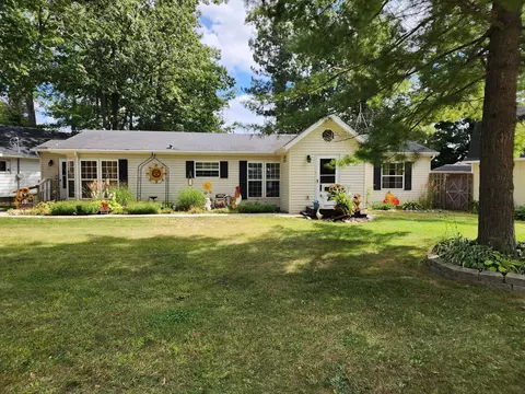 4589 Cranberry Lake Dr, Richland, MI 48756