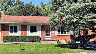 805 Lochhead Ave, Flint, MI 48507