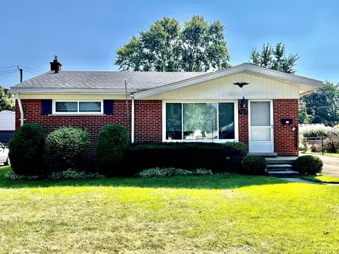 1168 Wright Dr, Clawson, MI 48017