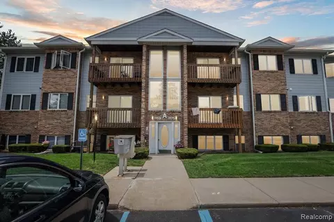 1175 Shoemaker Dr, Westland, MI 48185