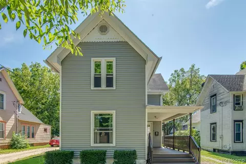 422 E Mason St, Owosso, MI 48867 photo 1