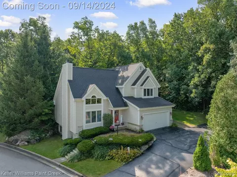 6509 Turtle Walk, Clarkston, MI 48346