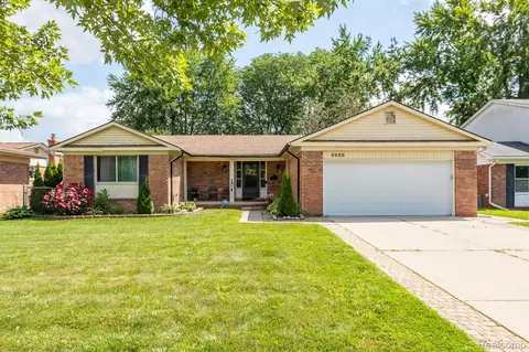 6658 Carriage Hills Dr, Canton, MI 48187