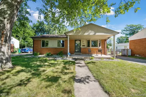 1395 Byron Ave, Ypsilanti, MI 48198