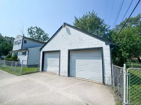 8145 Lozier Ave, Warren, MI 48089