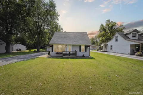 28959 Grix Rd, Huron, MI 48164