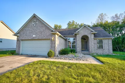 5274 Sequoia Crt Ct, Burton, MI 48519
