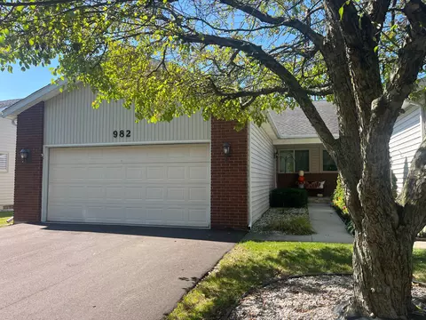 982 Saint Joseph Ln, Marysville, MI 48040