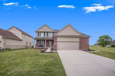 33100 Sand Piper Dr, Romulus, MI 48174 photo 1