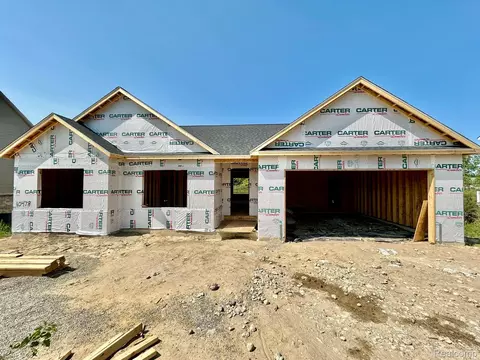 10478 Pine Valley Dr, Mundy, MI 48439