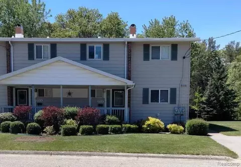 9731 B Massachusetts St, Oscoda, MI 48750