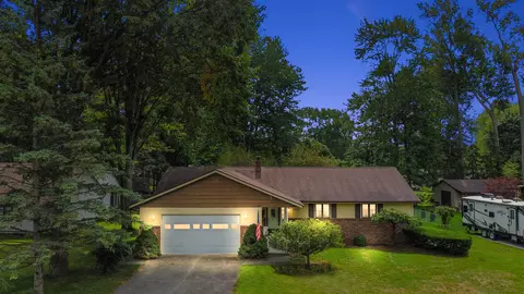 3349 Clyde Dr, Burtchville, MI 48059