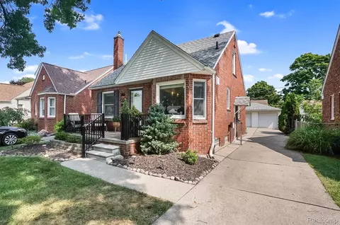 3045 Lincoln St, Dearborn, MI 48124