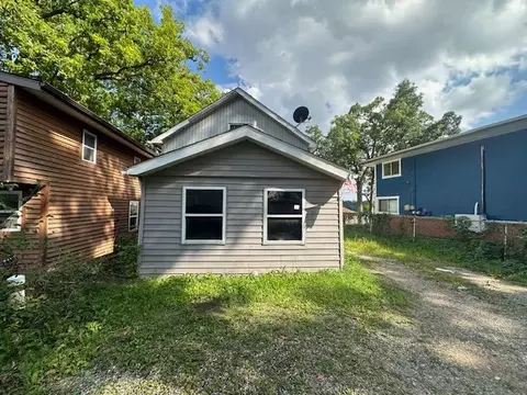 6196 Island Lake Dr, Green Oak, MI 48116