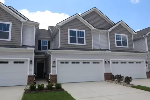 1203 Salt Springs Dr, Saline, MI 48176