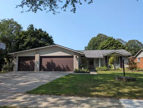 14261 Bassett St, Livonia, MI 48154