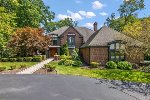 306 Vailwood Crt Ct, Bloomfield Township, MI 48302