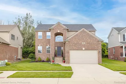 48090 Manhattan Dr, Macomb, MI 48042