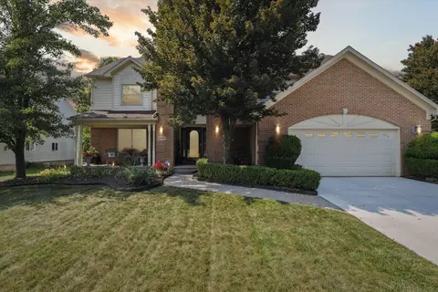 24447 Elmhurst Ave, Farmington Hills, MI 48336