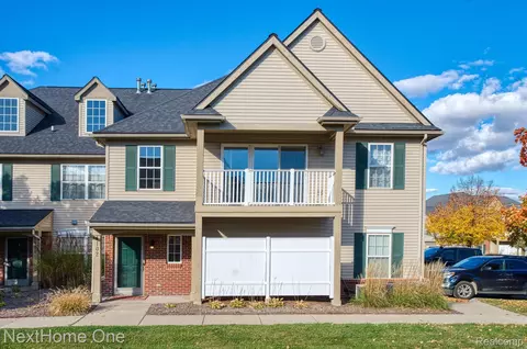 4102 Hampton Ridge Blvd, Genoa, MI 48843