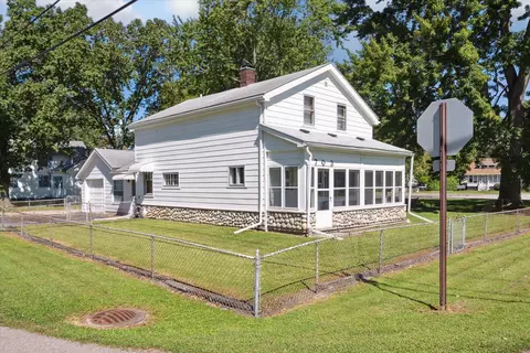 703 Michigan St, Algonac, MI 48001