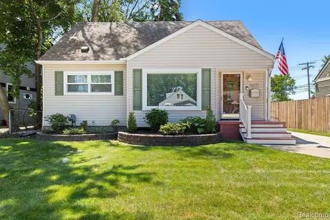 3425 Normandy Rd, Royal Oak, MI 48073