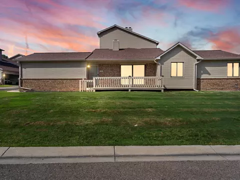 7904 Woodingham, West Bloomfield, MI 48322