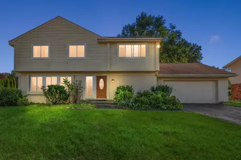 5071 Patrick Rd, West Bloomfield, MI 48322