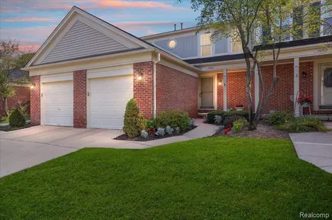 1653 Bennington Crt Ct, Canton, MI 48188