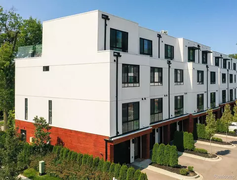 533 E Harrison Ave #1, Royal Oak, MI 48067