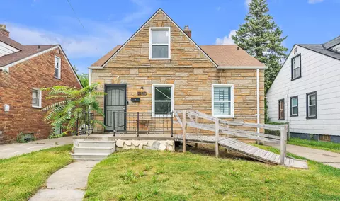 6743 Covert St, Hamtramck, MI 48212