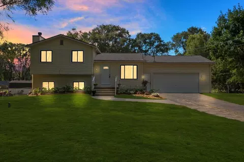 4525 Clintonville Rd, Independence, MI 48346