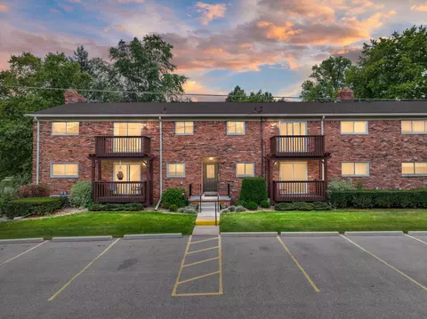 42472 Woodward Ave #D2, Bloomfield Township, MI 48304