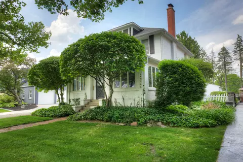 1332 Sheridan St, Plymouth, MI 48170