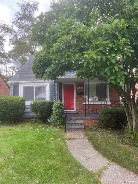 19488 Huntington Rd, Detroit, MI 48219