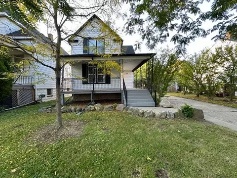 8426 Dale, Center Line, MI 48015