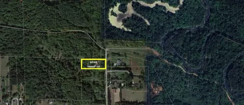 6348 Vassar Rd, Genesee, MI 48506