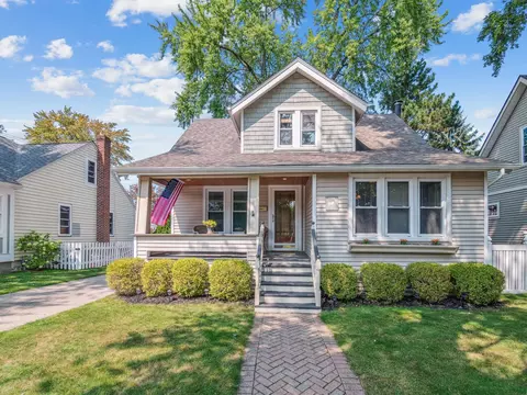 976 Carol Ave, Plymouth, MI 48170