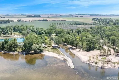 6725 Vassar Rd, Unionville, MI 48767