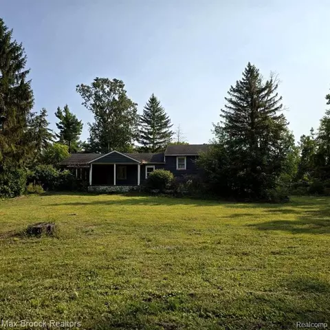 42475 Bemis Rd, Belleville, MI 48111