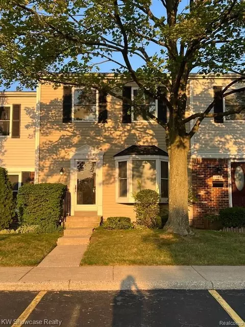 1102 Liberty Belle, Rochester Hills, MI 48307